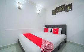 Oyo 89850 Mutiara Motel